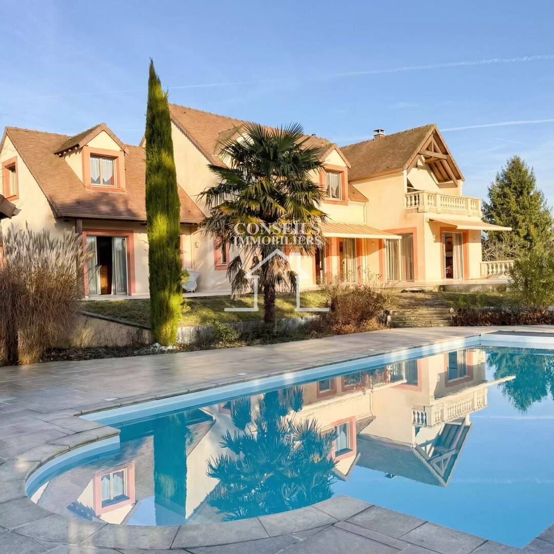 Maison à vendre, 237m², SAINT JULIEN DU SAULT