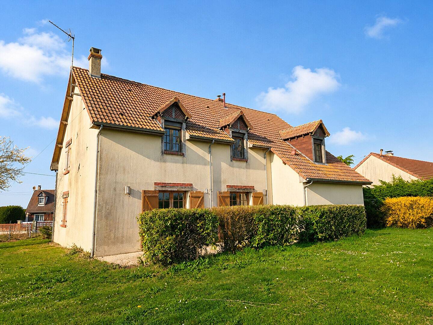 Maison à vendre, 160m², TREMBLAY LES VILLAGES