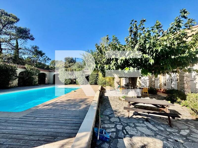 Maison à vendre, 205m², NIMES