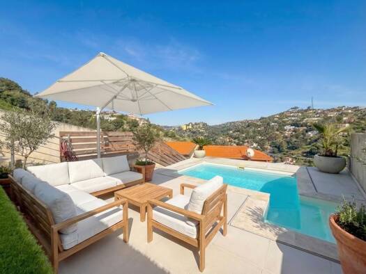 Maison de ville à vendre 650 000 € 4 pièces 3 chambres 87 m² Ventabrun - Bellet Nice 06000