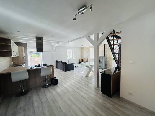 Maison à vendre 165 000 € 6 pièces 4 chambres 115 m² 350 m² de terrain Husseren-Wesserling 68470