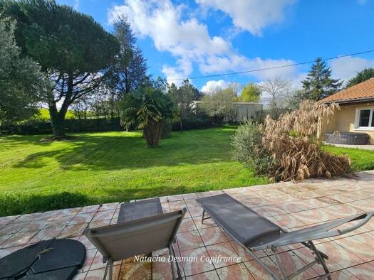 Maison à vendre 265 000 € 7 pièces 3 chambres 239 m² 4 219 m² de terrain Sainte-Colombe 17210