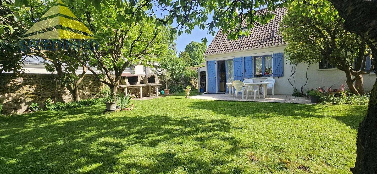 Maison à vendre, 122m², MANDRES LES ROSES