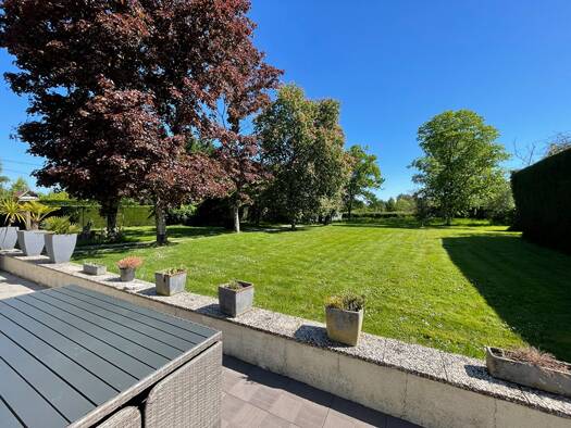 Maison à vendre 334 000 € 7 pièces 5 chambres 121 m² 3 170 m² de terrain Saint Martin du Fouilloux 49170