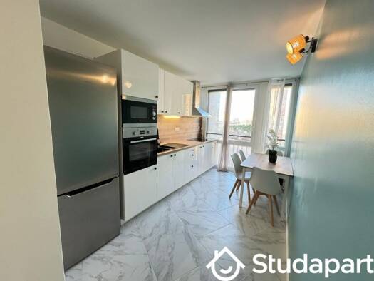 Studio à louer - logement étudiant 750 € 1 pièce 1 chambre 11 m² 6ème étage Meudon la Forêt Nord Meudon 92360