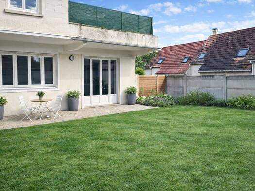 Immeuble à vendre 477 480 € 180 m² Maisse 91720