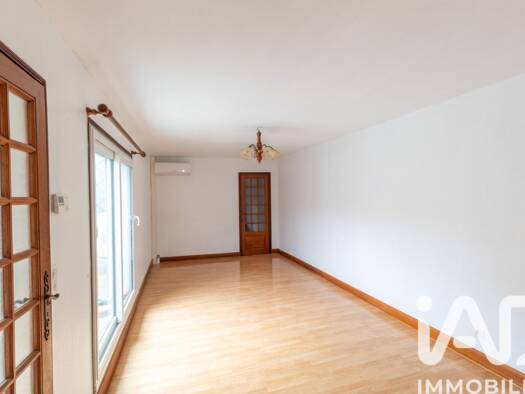 Appartement à louer 700 € 4 pièces 3 chambres 98 m² 2 étages Lorris 45260