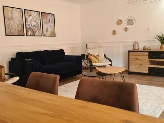 Appartement à louer 1 210 € 4 pièces 3 chambres 76 m² Le Faron-Fort-Rouge Toulon 83000