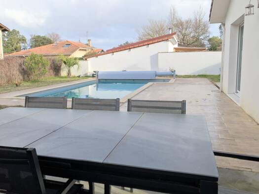 Villa à vendre 695 000 € 9 pièces 5 chambres 166,5 m² 542 m² de terrain Ondres 40440