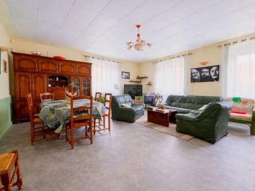 Appartement à vendre 79 000 € 4 pièces 2 chambres 109 m² Étage 2/2 Hérimoncourt 25310