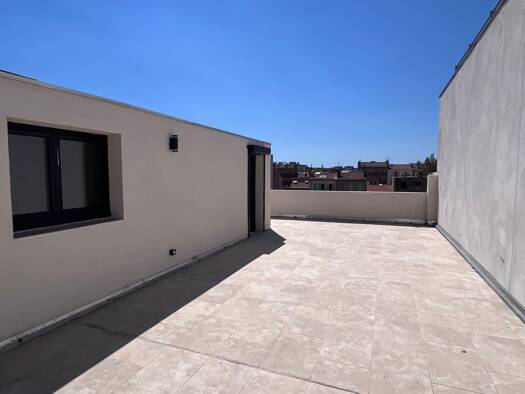 Duplex à vendre - Première occupation 629 000 € 5 pièces 4 chambres 117 m² Étage 2/2 La Conception Marseille 5ème arrondissement 13005