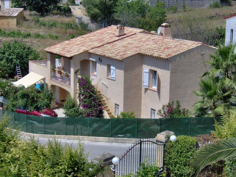Maison à louer, 165m², LE CASTELLET