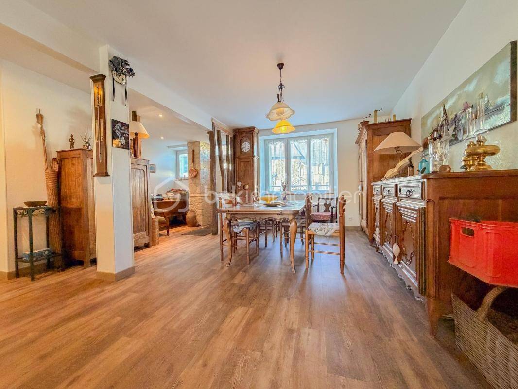 Maison à vendre, 177m², SAINT GERMAIN LES BELLES