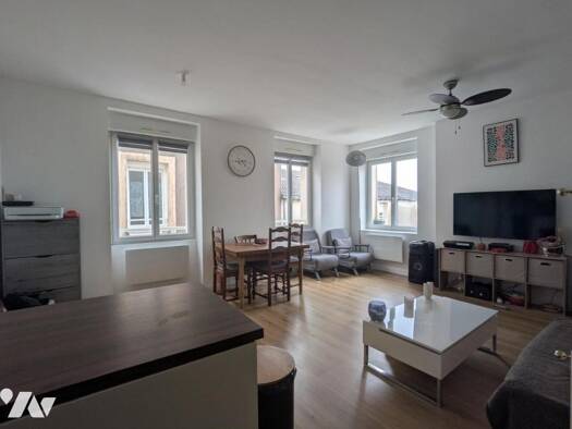 Appartement à vendre 119 255 € 3 pièces 2 chambres 55 m² Étage 2/3 Paimbœuf 44560