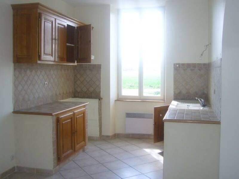 Maison à louer, 117m², VILLASAVARY