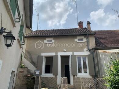 Maison à louer 425 € 3 pièces 2 chambres 52 m² 155 m² de terrain Monceaux-le-Comte 58190