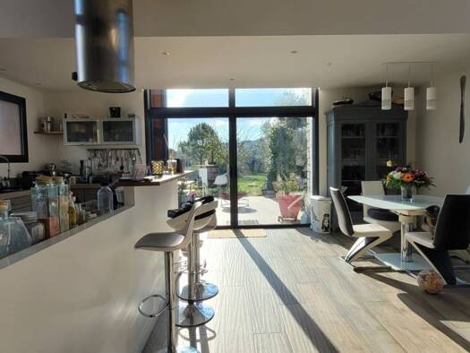 Maison à vendre 1 575 000 € 16 pièces 13 chambres 445 m² 7 000 m² de terrain Aiguèze 30760