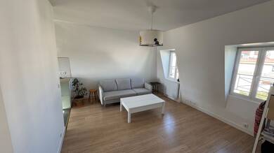 Appartement à vendre 240 000 € 2 pièces 1 chambre 43 m² Dernier étage, Étage 3/3 Nord Residentiel Enghien les Bains 95880