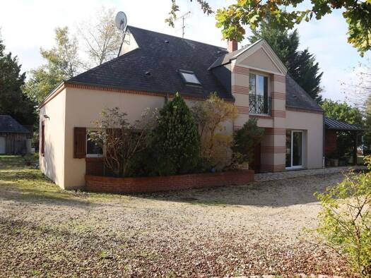 Maison à vendre 300 000 € 7 pièces 4 chambres 209 m² 2 094 m² de terrain Nogent-sur-Vernisson 45290