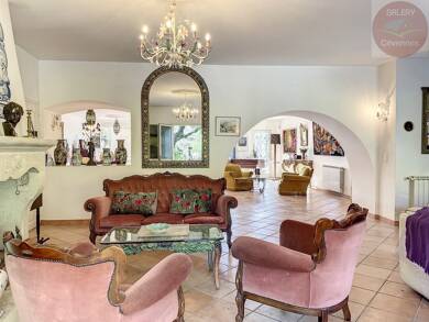 Ferme à vendre 775 000 € 14 pièces 8 chambres 336 m² 7 915 m² de terrain Proche Anduze 30140