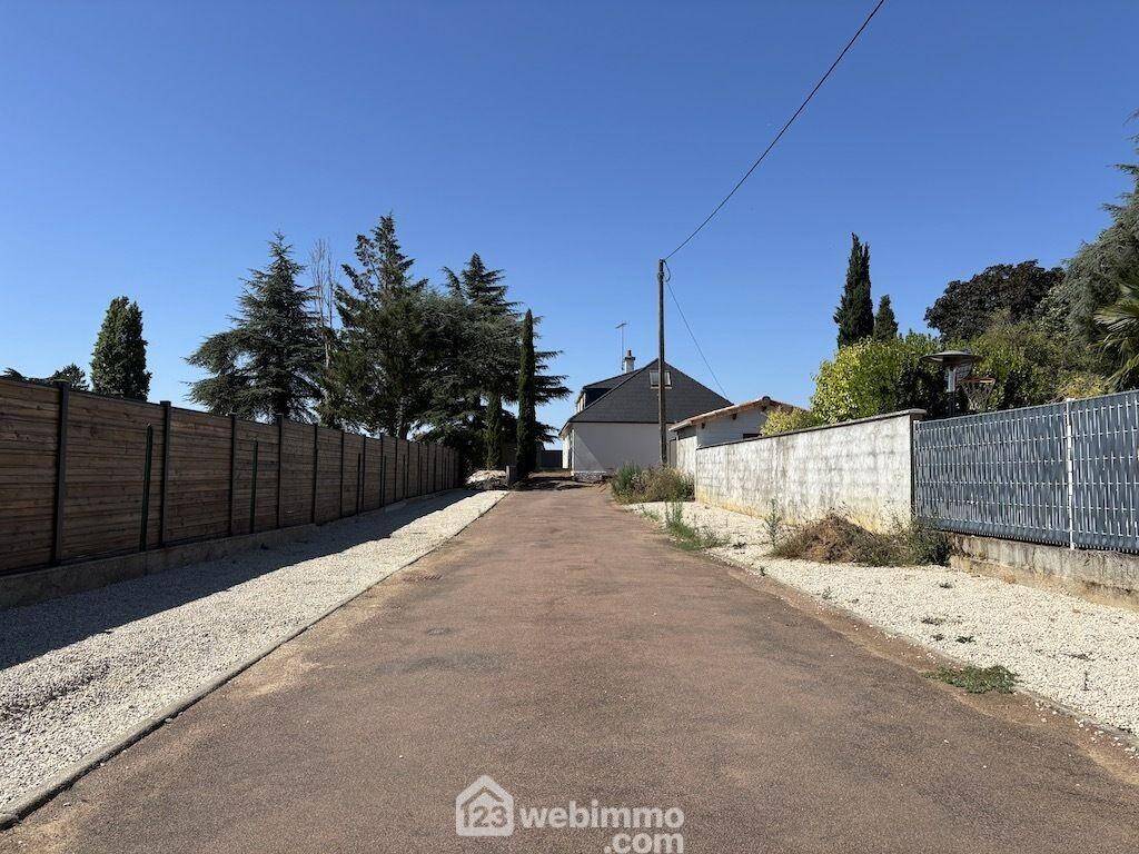 Maison à vendre, 184m², CHASSENEUIL DU POITOU