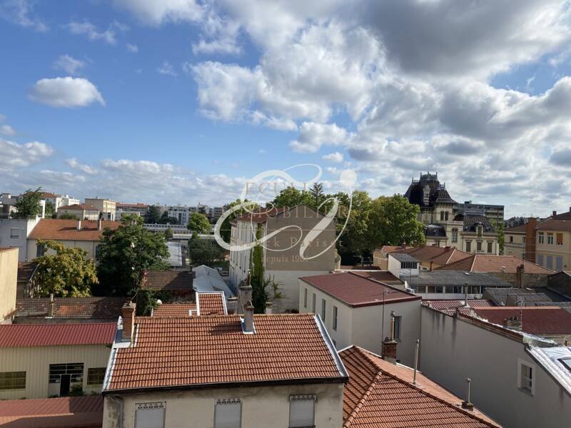 Maison à louer, 72m², LYON 8E