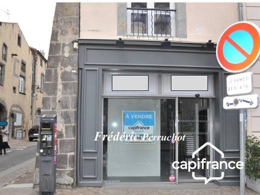 Local commercial avec bail commercial 37 200 € 41 m² de surface de vente Centre Riom 63200