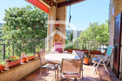 Villa à vendre 188 571 € 6 pièces 4 chambres 140 m² 10 000 m² de terrain Esparron de Verdon 04800