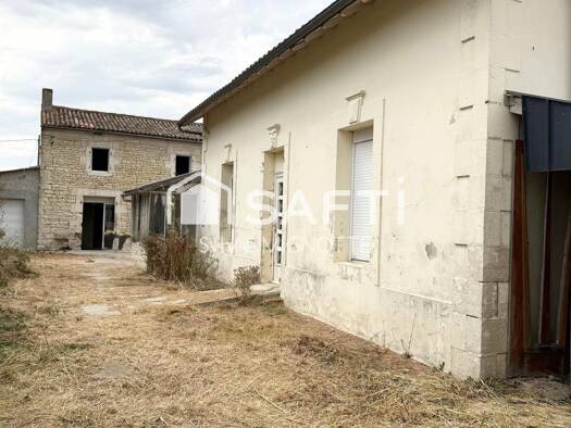 Maison à vendre 130 000 € 4 pièces 3 chambres 80 m² 768 m² de terrain Marsais 17700