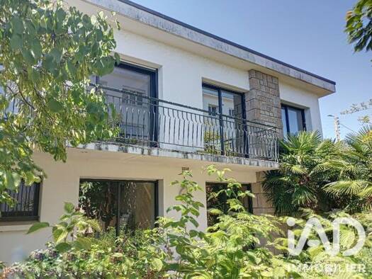 Maison de ville à vendre 484 100 € 6 pièces 4 chambres 153 m² 525 m² de terrain Kervaric-Kerichant-Lanveur Lorient 56100
