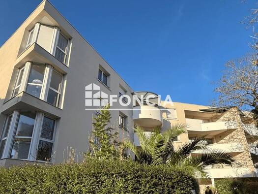 Appartement à vendre 182 000 € 3 pièces 2 chambres 73 m² Étage 3/3 Niort 79000