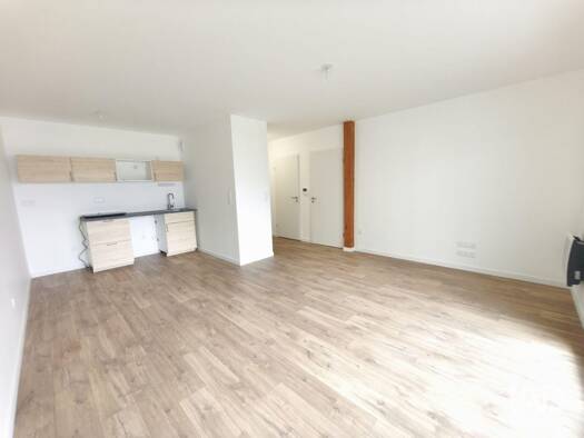 Appartement à louer 568 € 2 pièces 1 chambre 46 m² RDC Laval 53000