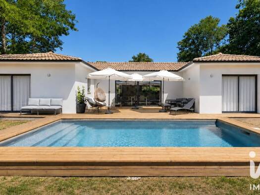 Maison à vendre 549 000 € 5 pièces 4 chambres 140 m² 788 m² de terrain Salles 33770
