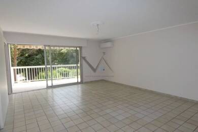 Appartement à louer 830 € 3 pièces 2 chambres 67 m² Étage 1/4 Montélimar 26200