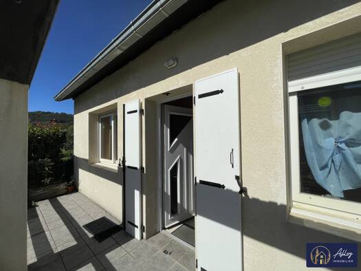 Maison de plain-pied à vendre 84 000 € 4 pièces 1 chambre 58 m² 630 m² de terrain Condat 15190