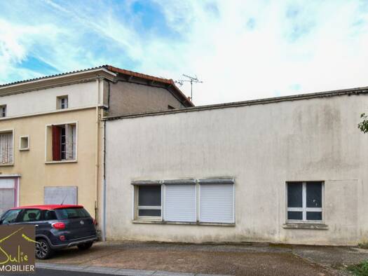 Immeuble à vendre 65 000 € 335 m² Cerizay 79140