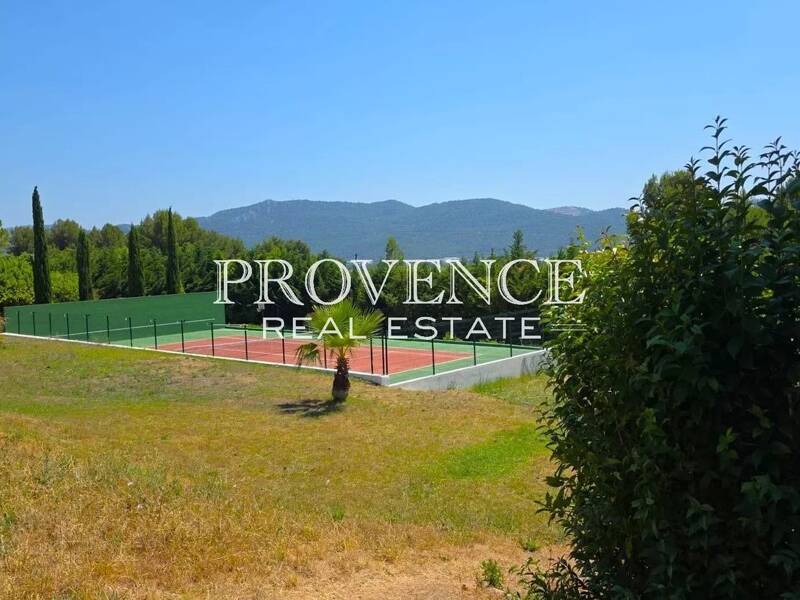 Maison à louer, 380m², GEMENOS