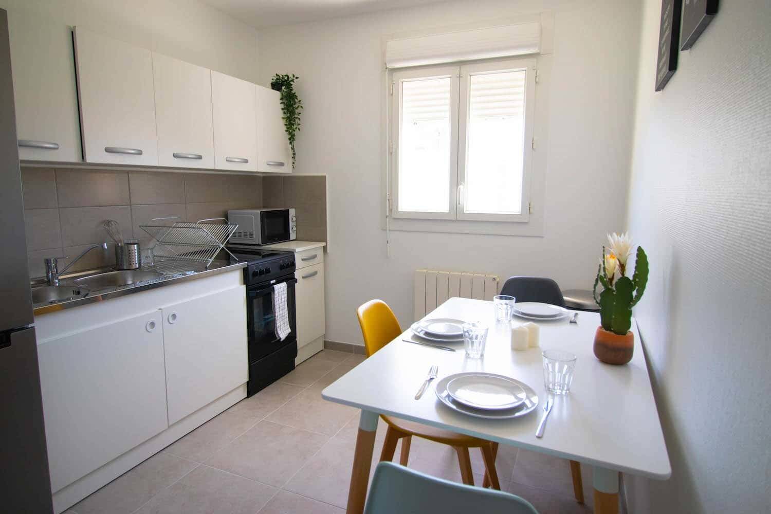 Spacious 15m² bedroom to rent in Grenoble -G016 - Colocation — 5