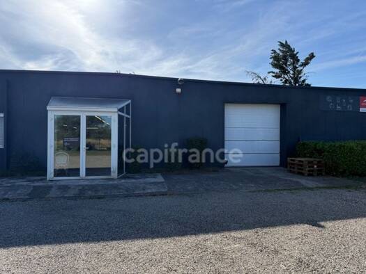 Espace bureau à vendre 760 000 € 696 m² de bureaux Les Grezes-Les Travailleurs Montélimar 26200