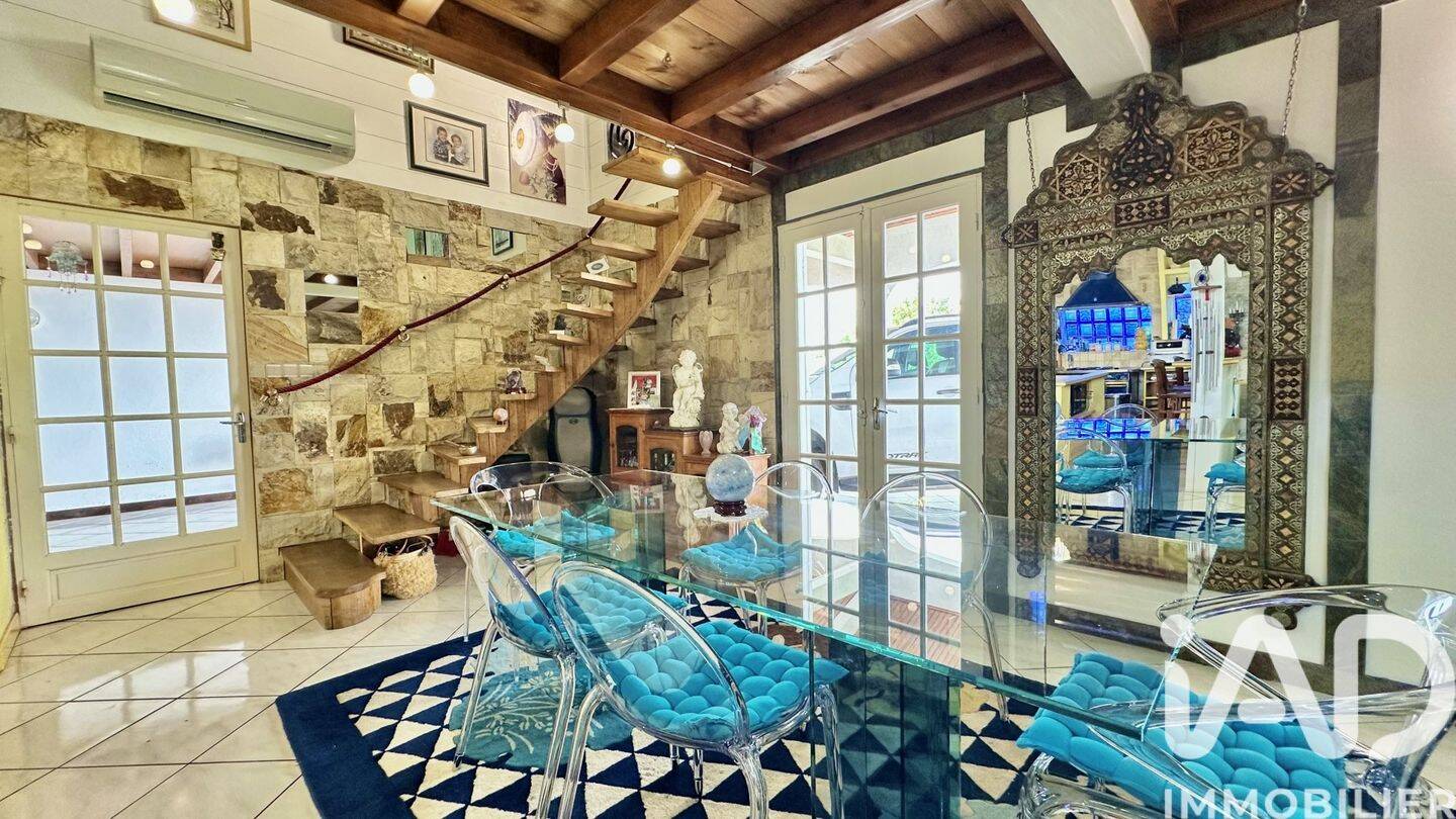 Maison à vendre, 195m², LE TAMPON