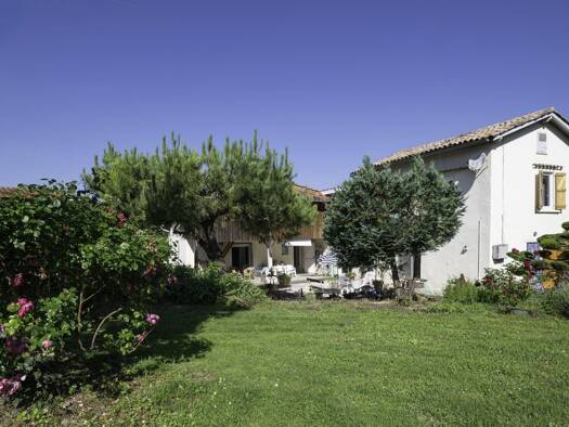 Maison à vendre 229 000 € 5 pièces 3 chambres 149 m² 2 124 m² de terrain Montech 82700