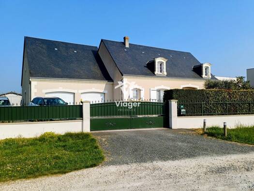 Maison en viager occupé Bouquet 211 500 € 8 pièces 6 chambres 175 m² 1 202 m² de terrain Pocé-sur-Cisse 37530