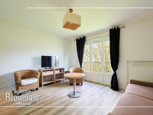 Appartement à louer 550 € 28 m² RDC La Cote Nuits-Saint-Georges 21700