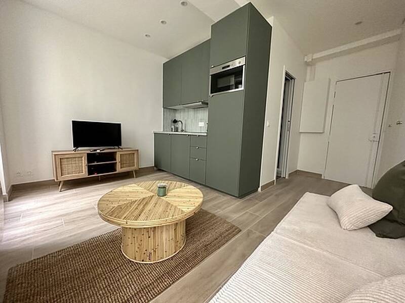 Maison à louer, 19m², PARIS 17E