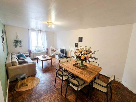 Immeuble à vendre 251 000 € 190 m² Nogent-l'Artaud 02310