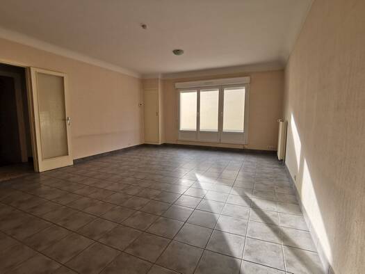 Maison à vendre 253 500 € 7 pièces 4 chambres 162 m² Quartier Nord Niort 79000