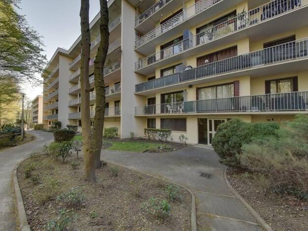Appartement à vendre 142 000 € 1 pièce 49,1 m² Étage 1/5 Centre Ville Tremblay-en-France 93290