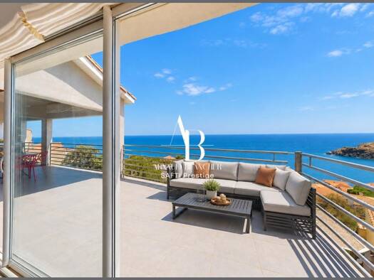 Maison à vendre 787 000 € 10 pièces 7 chambres 232 m² 580 m² de terrain Cerbère 66290