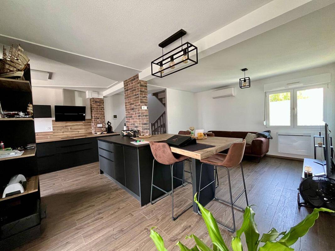 Maison à vendre, 81m², SAINT HILAIRE DE LUSIGNAN