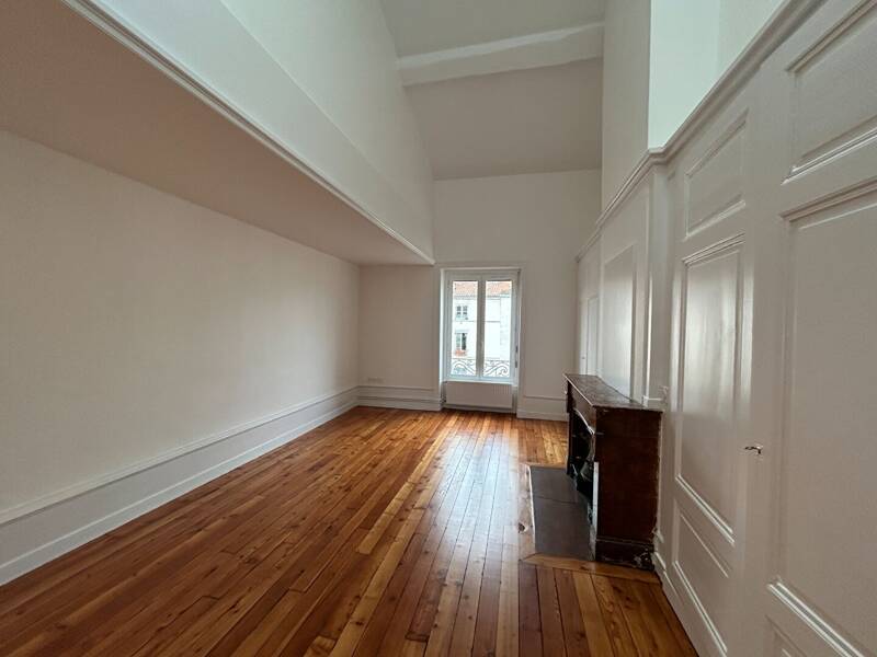 Maison à louer, 113m², LYON 2E